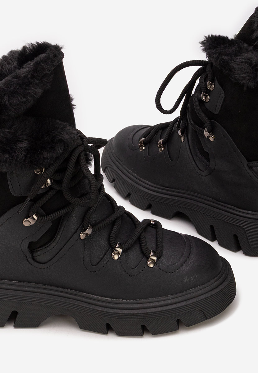 Černé kotníkové zimní boty Celima