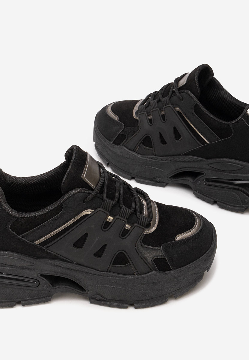 Černé dámské tenisky na klínku Alverisa