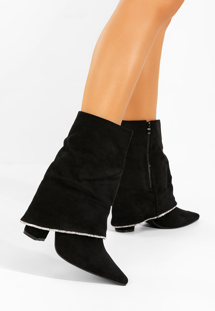 Černé kozačky na podpatku Nelora