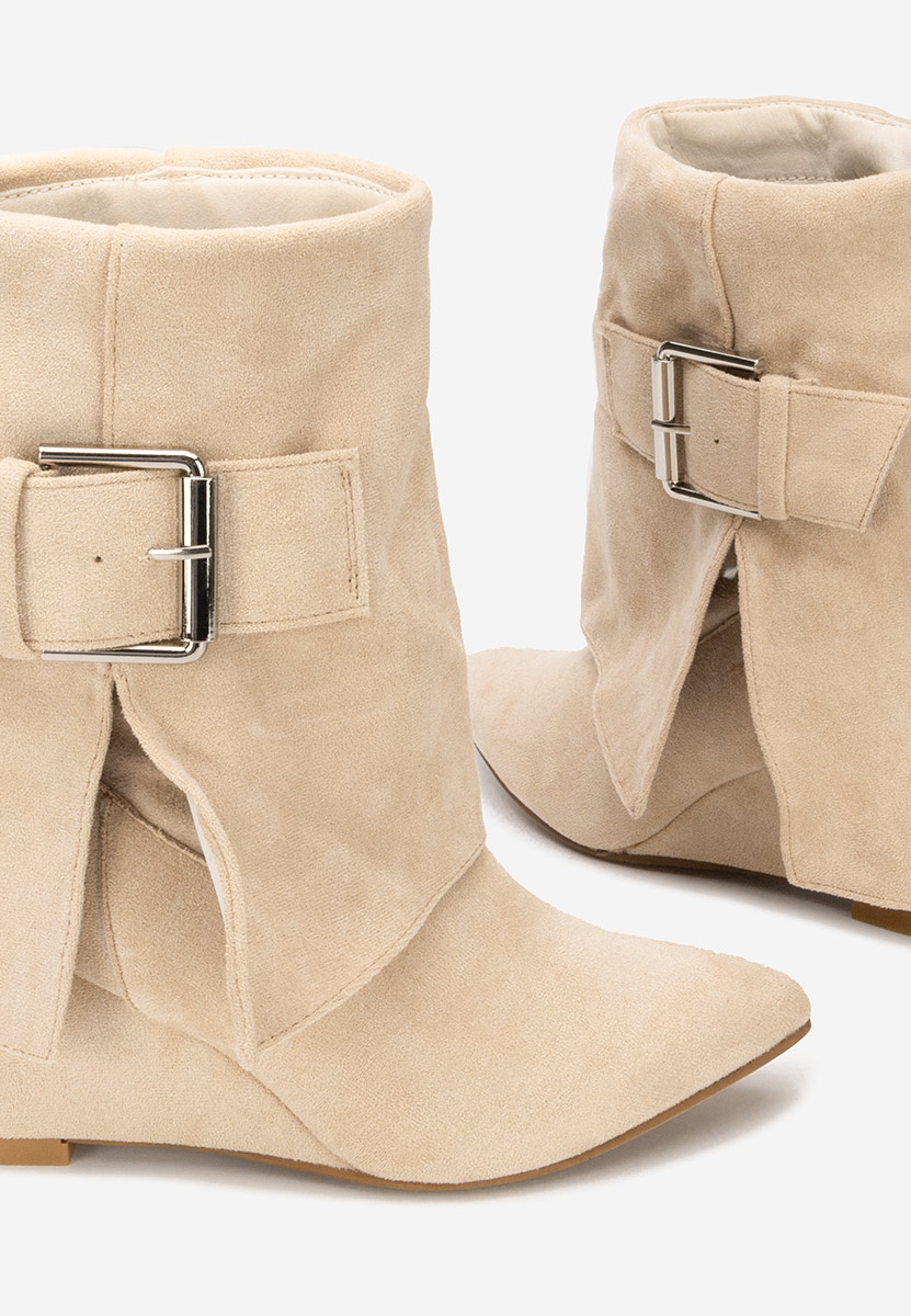 Béžové kotníkové boty na klínku Irinea