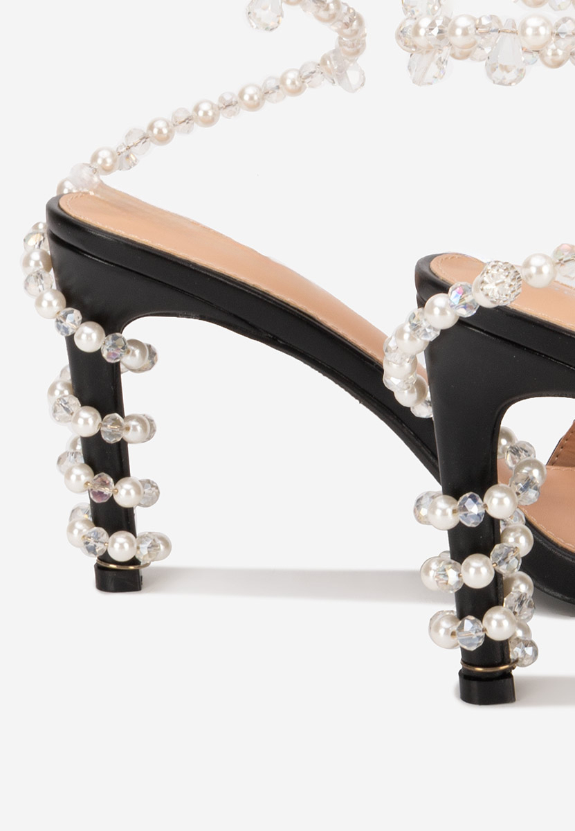 Černé sandály do špičky Amaia