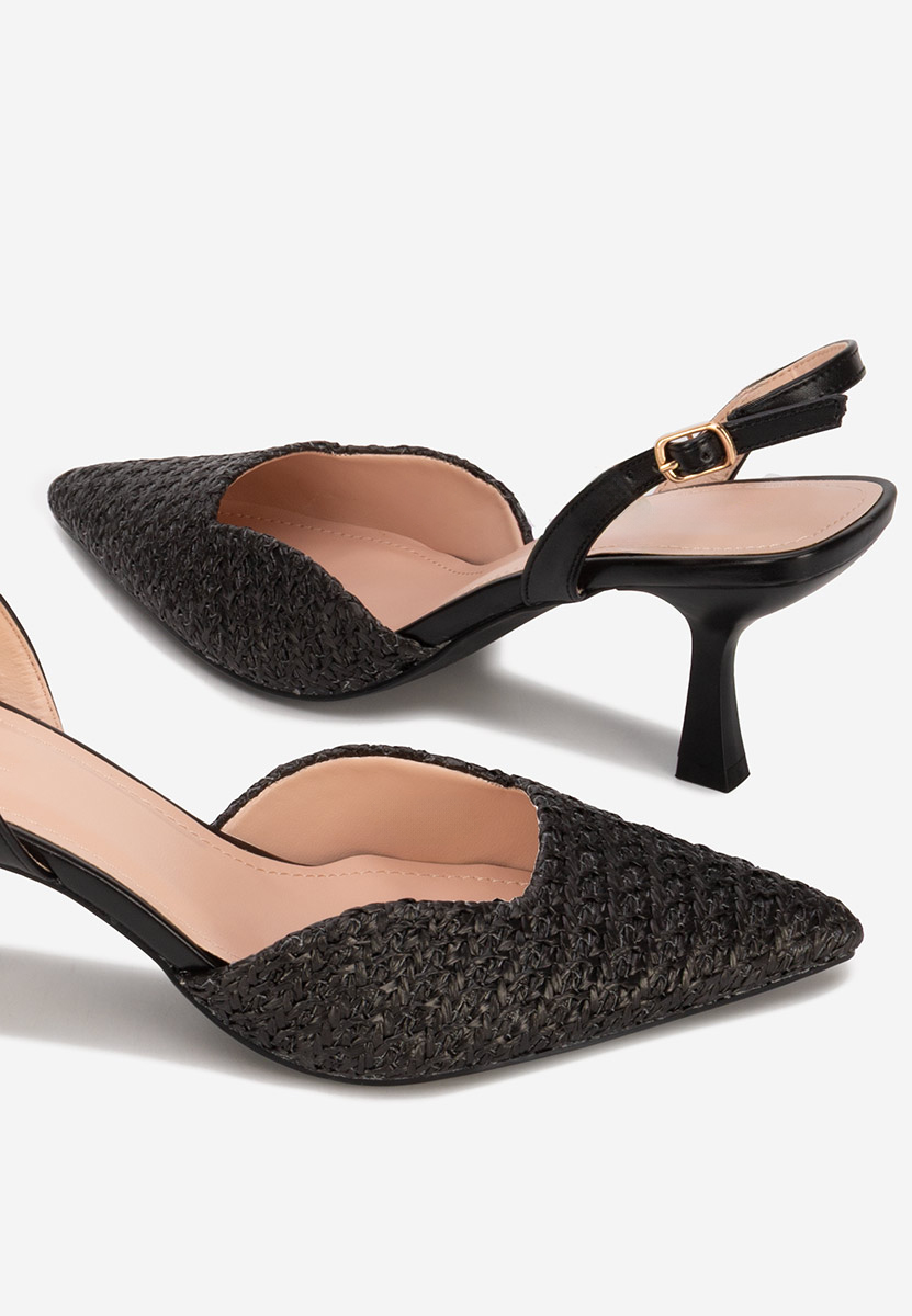 Černé lodičky do špičky Shemika