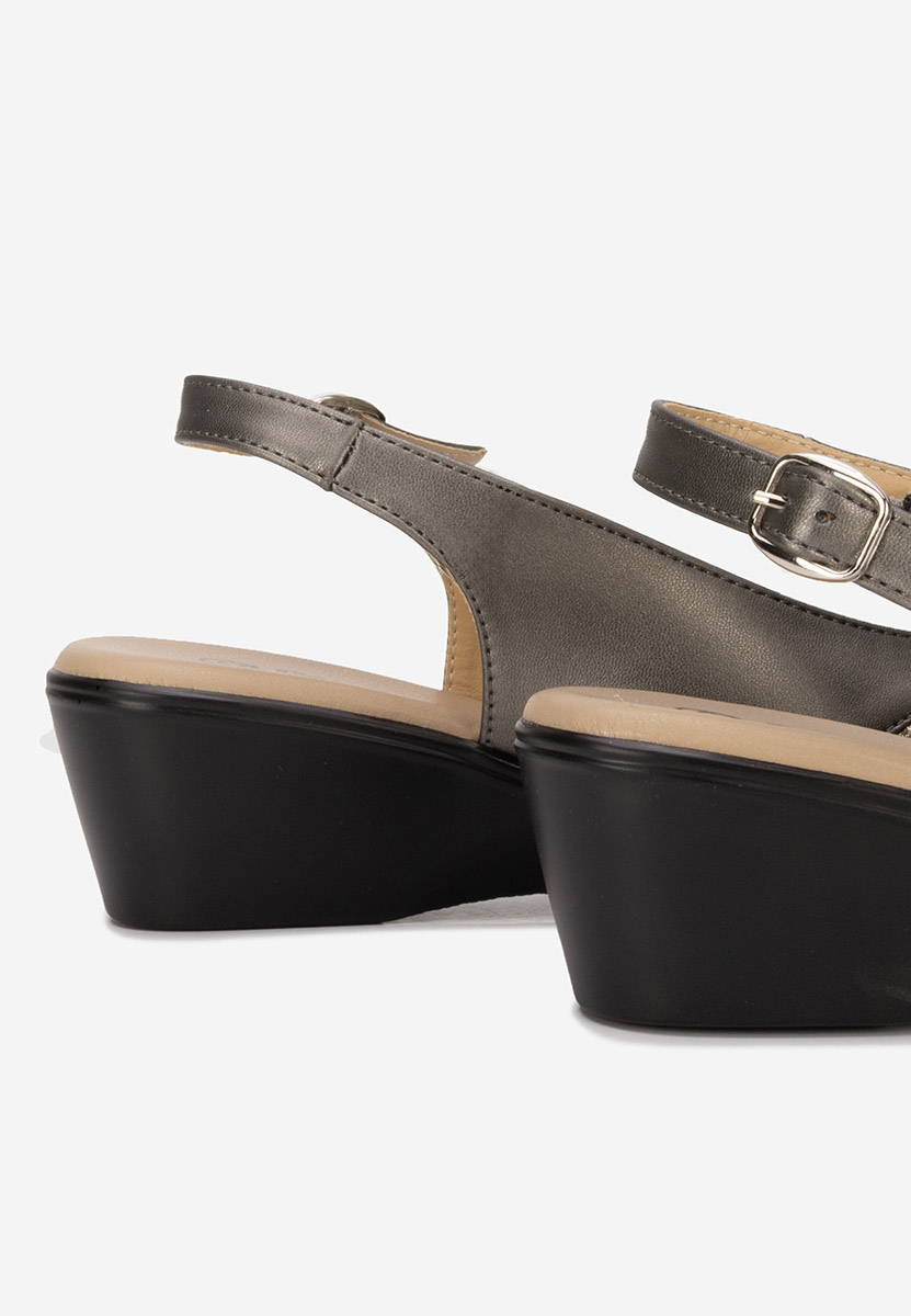 Šedé sandály na nízkém podpatku Marelia