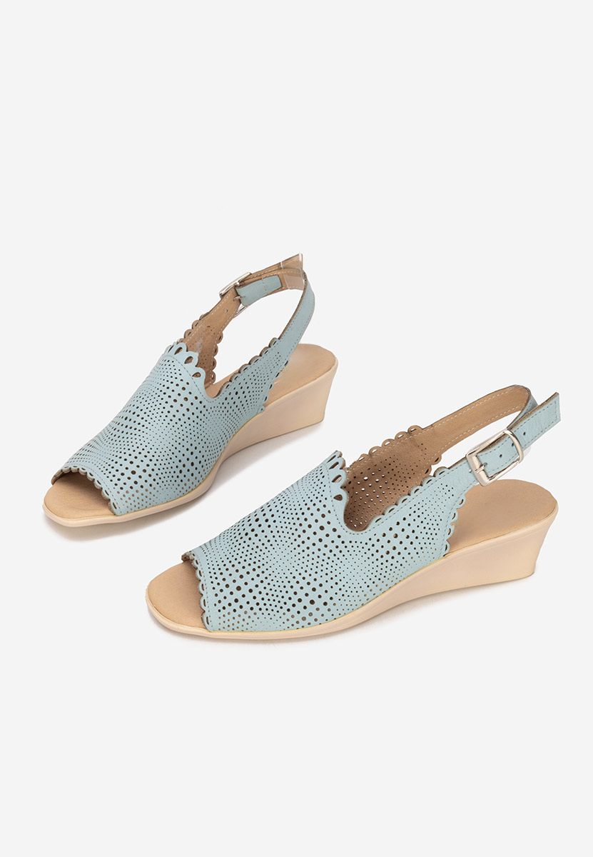 Svetlě modré kožené sandály Claudia