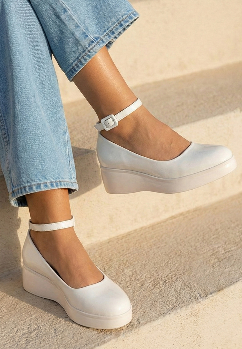 Bílé dámské polobotky na platformě Evelyne