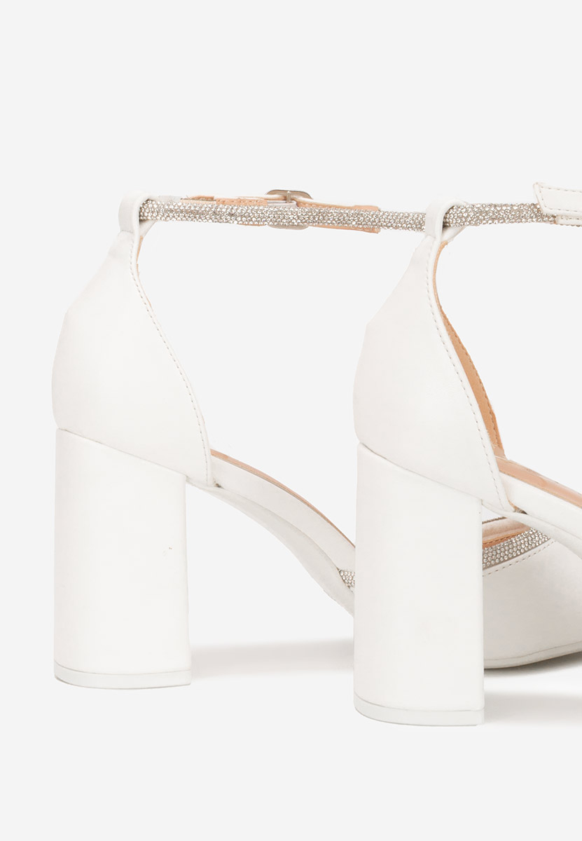Bílé elegantné lodičky Iustina