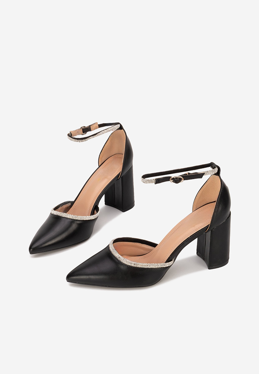 Černé elegantné lodičky Iustina
