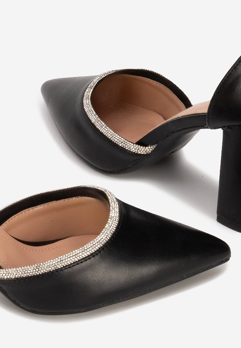 Černé elegantné lodičky Iustina