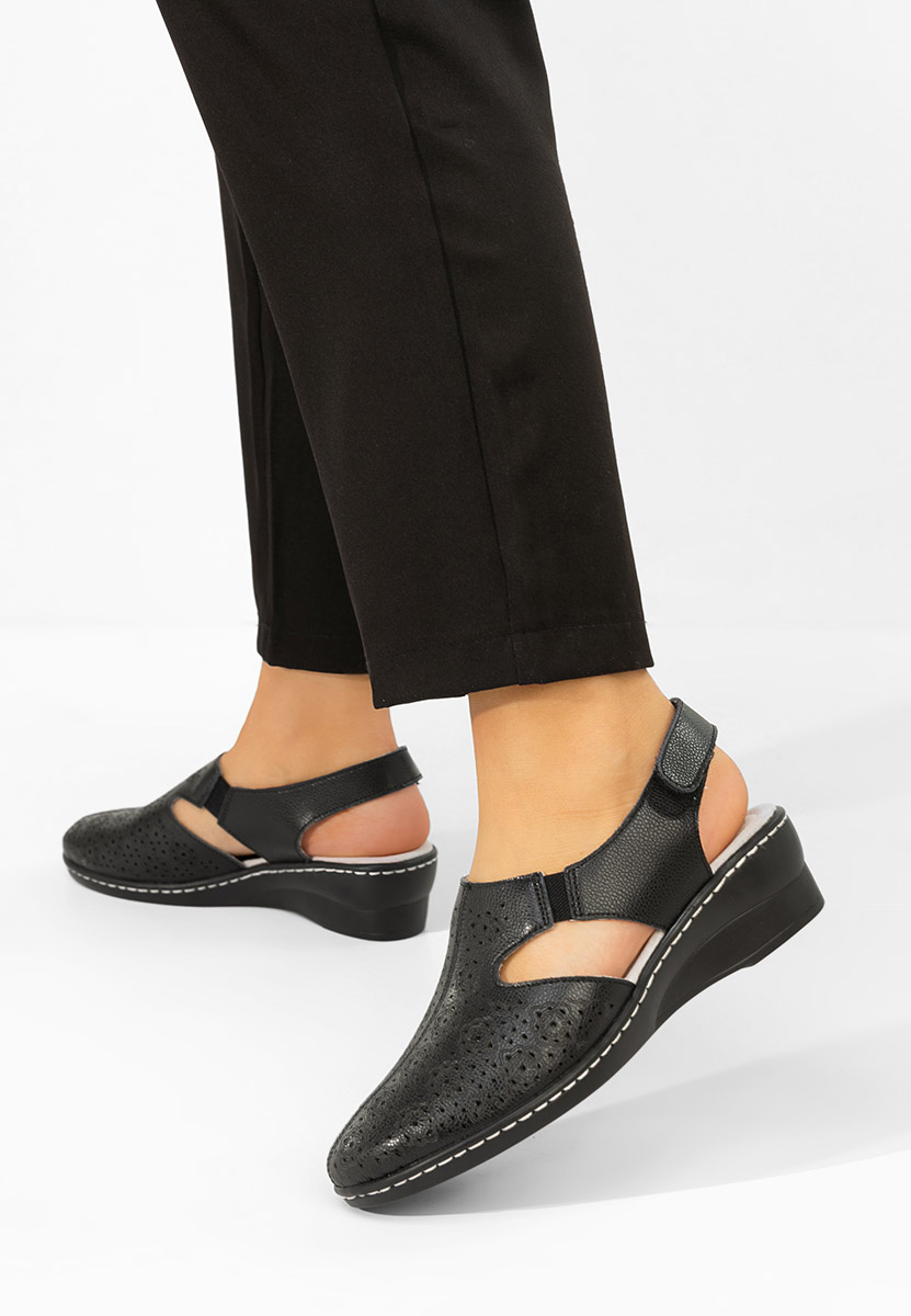 Černé lodičky s otevřenou pätou Ofelya