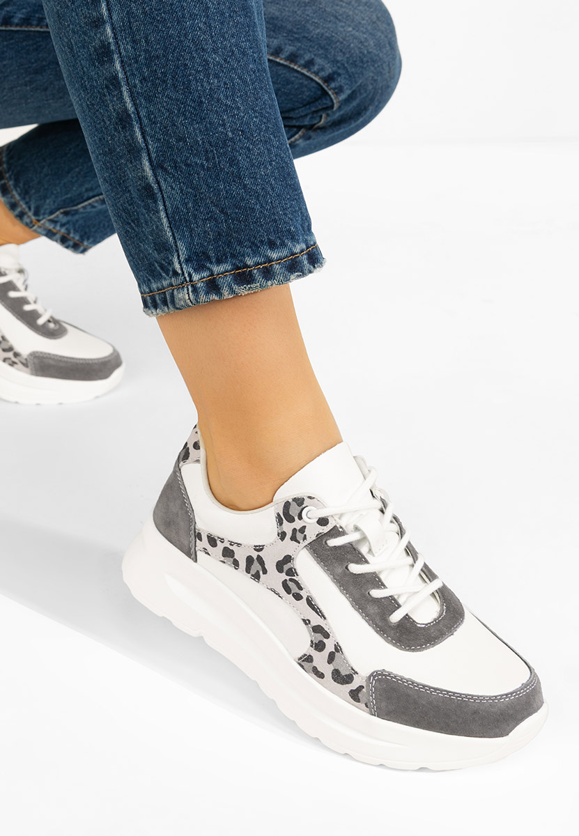 Levně Bílé kožené dámské sneakersy Arkania