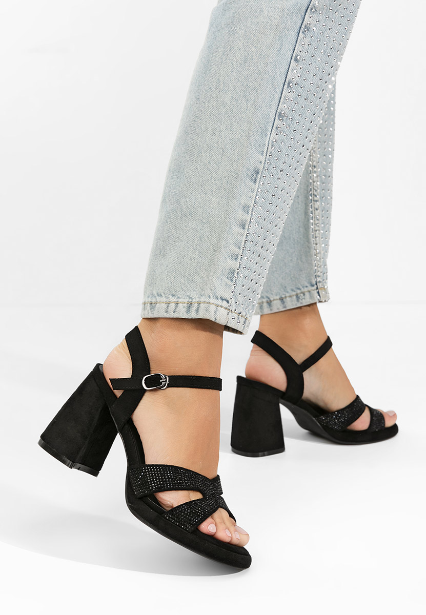 Černé sandály na podpatku Madrigal