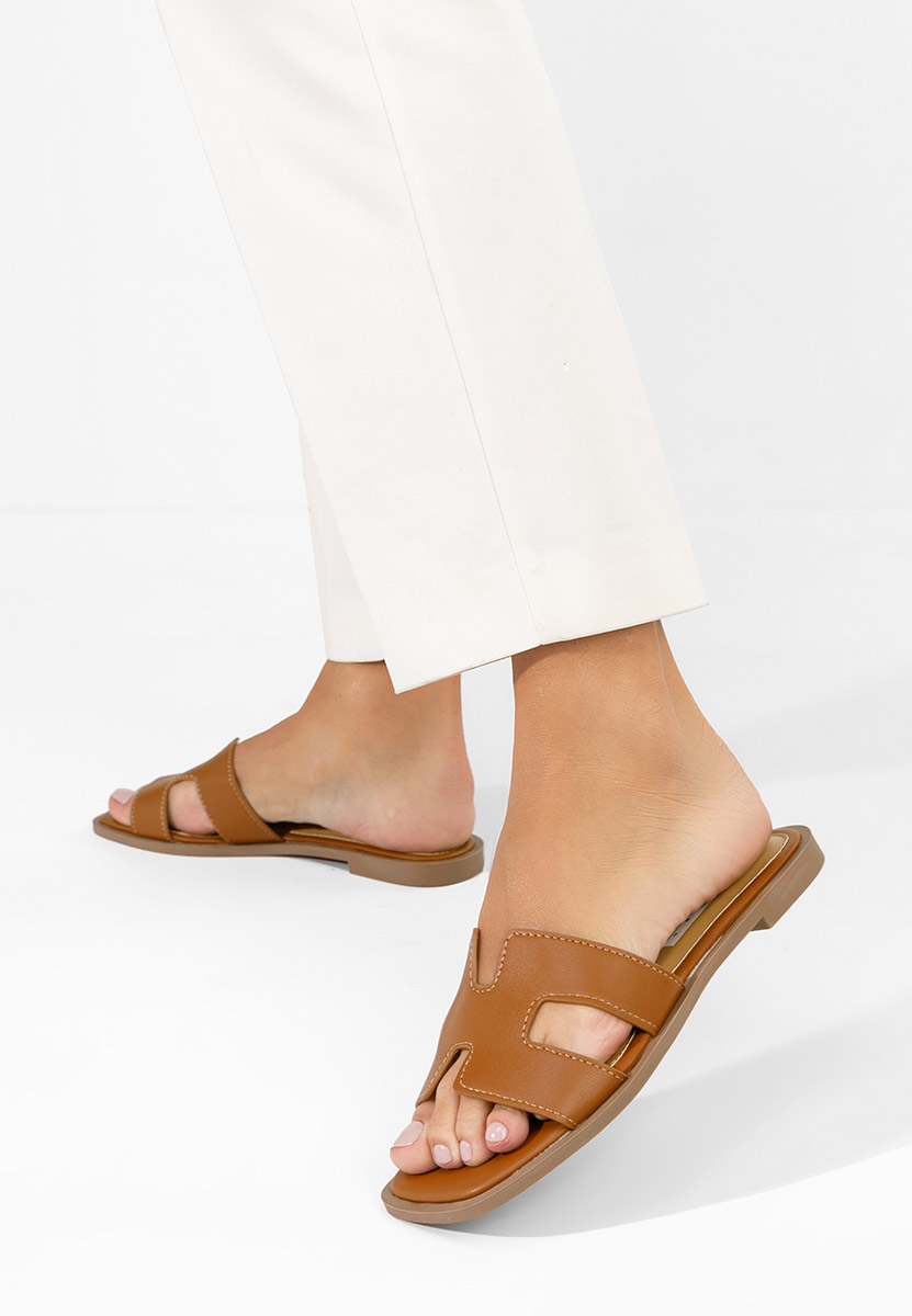 Camelové dámské pantofle bez podpatku Lecya