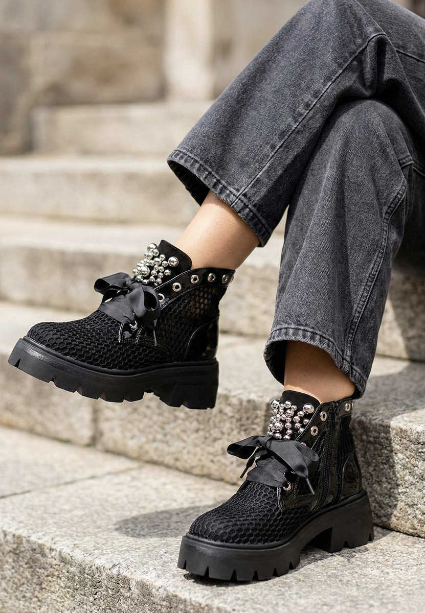 Černé kotníkové boty Marcania V2