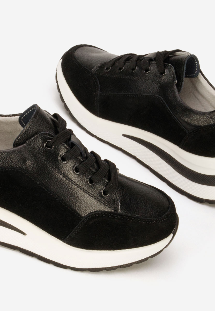 Černé dámské tenisky na klínku Janelia