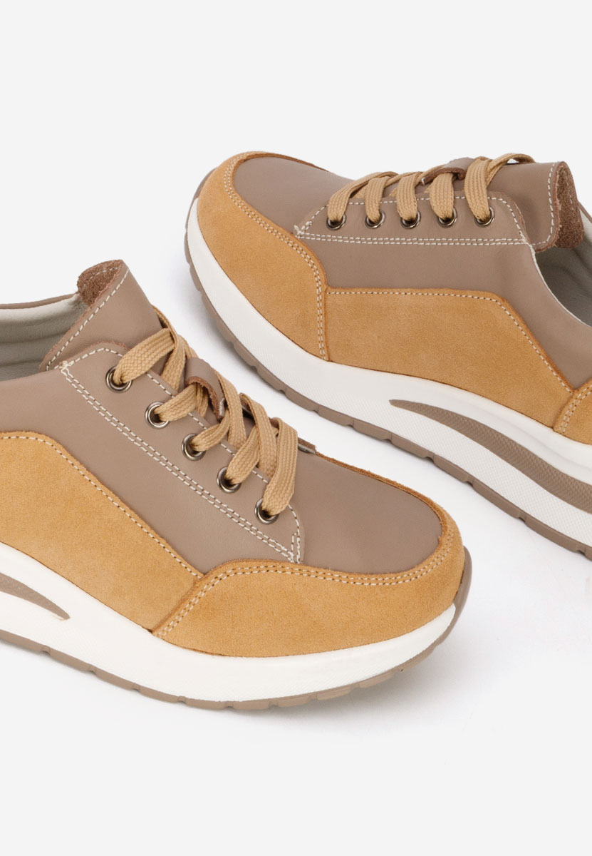 Béžové dámské tenisky na klínku Janelia