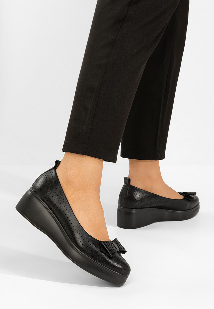 Černé lodičky na platformě Latefa