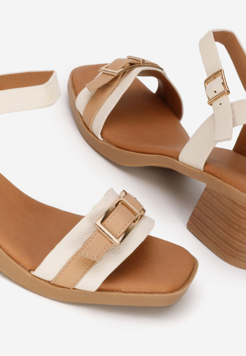 Béžové sandály na podpatku Iustinia