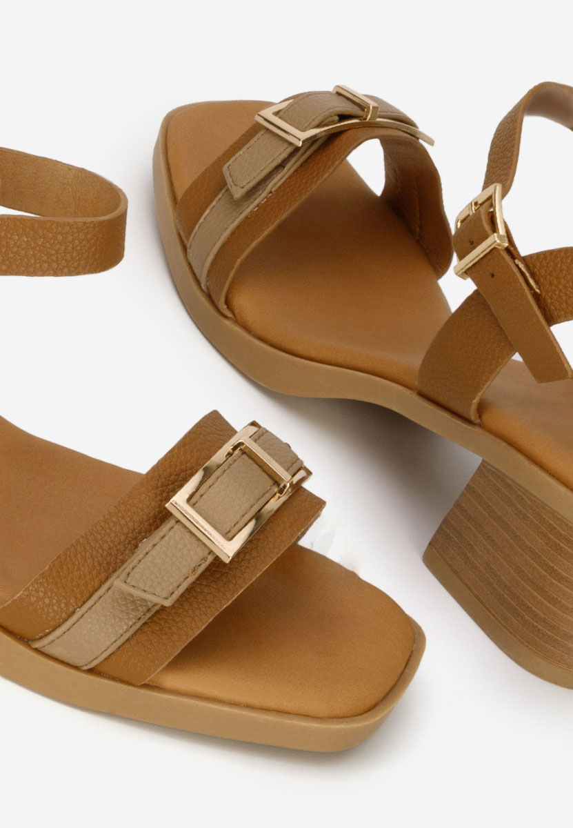 Camelové sandály na podpatku Iustinia