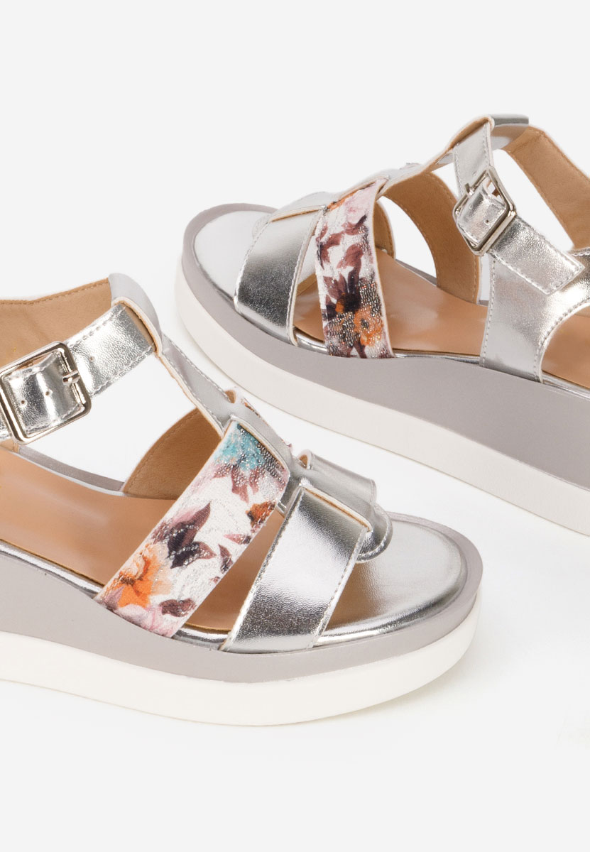 Stribrné sandály na klínku Anastasis