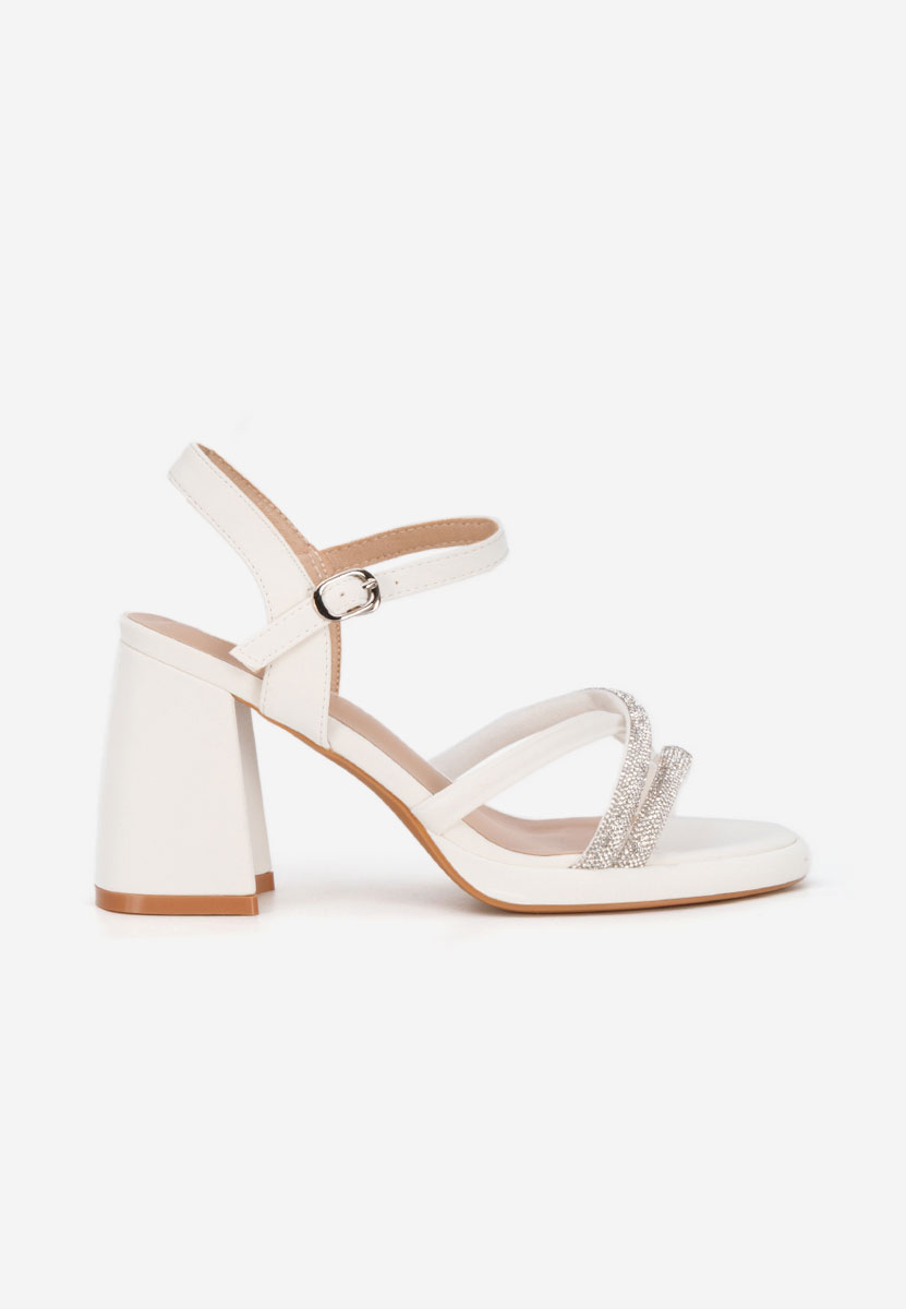 Bílé sandály na podpatku Castelia