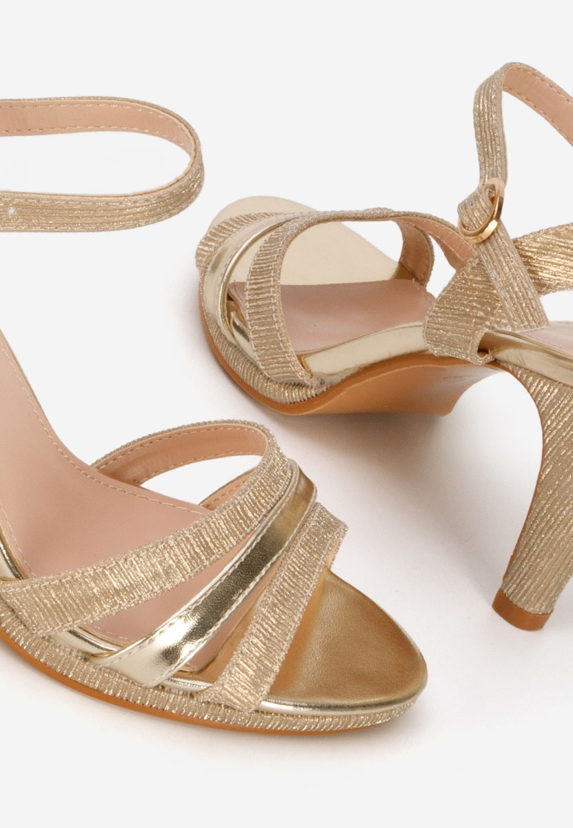 Zlaté elegantní dámské sandály Raniya