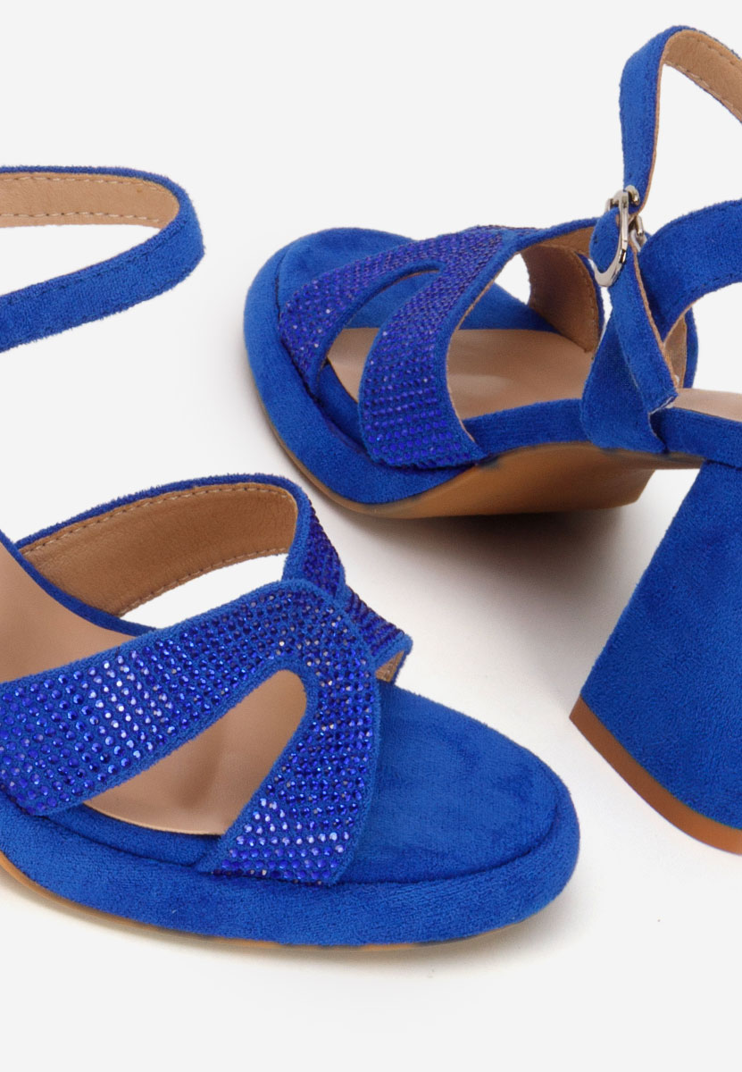 Tmavě modré sandály na podpatku Madrigal