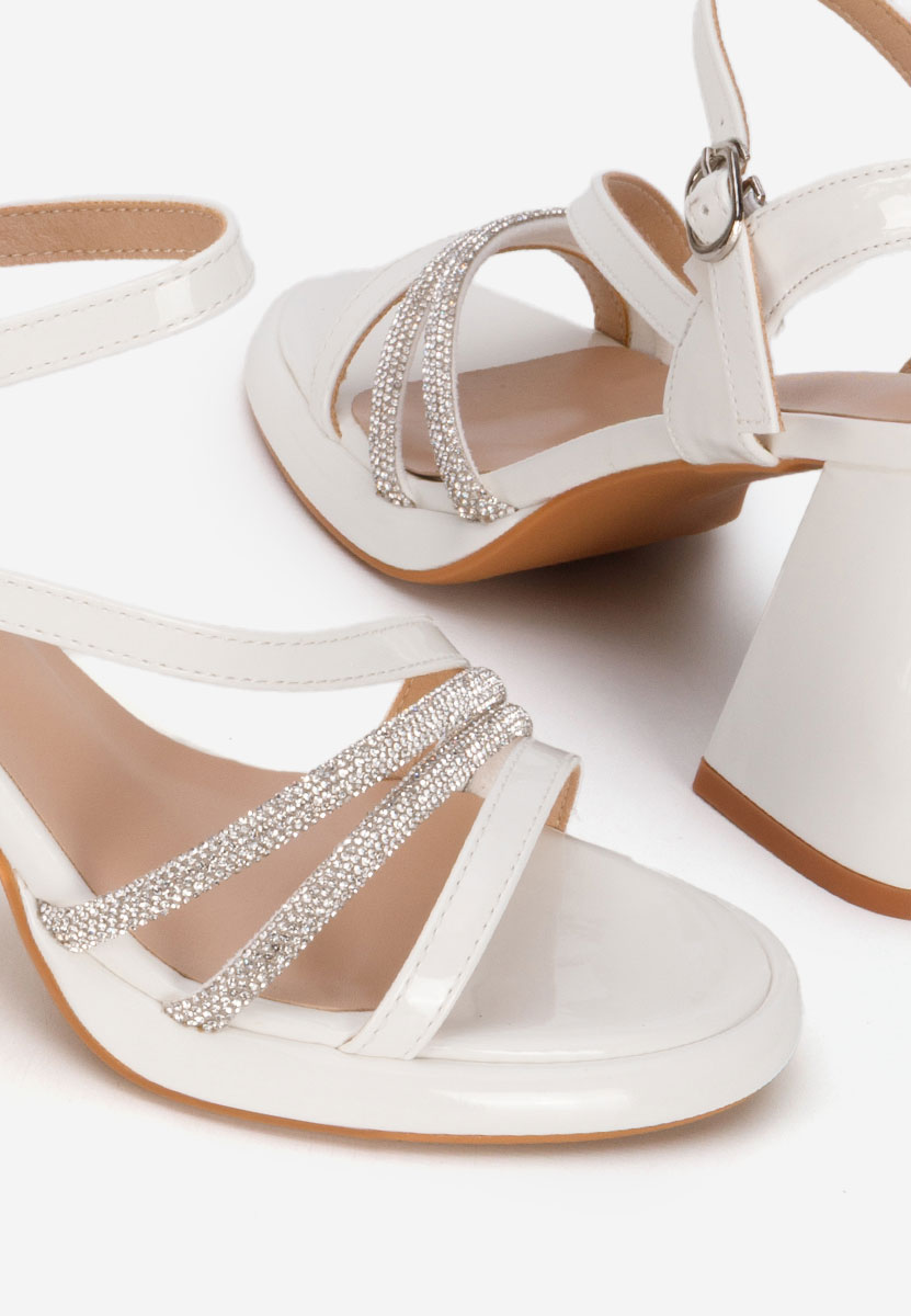 Bílé sandály na podpatku Bogdana