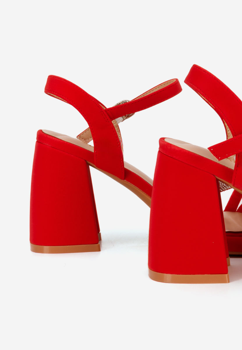Červené sandály na podpatku Castelia