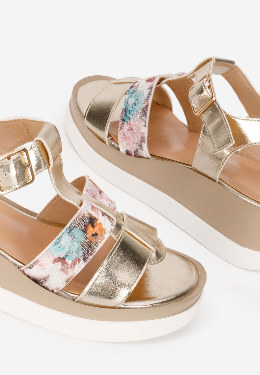 Zlaté sandály na klínku Anastasis