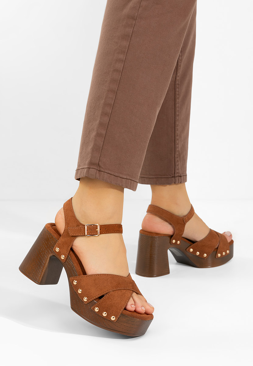 Camelové sandály na podpatku Radiana