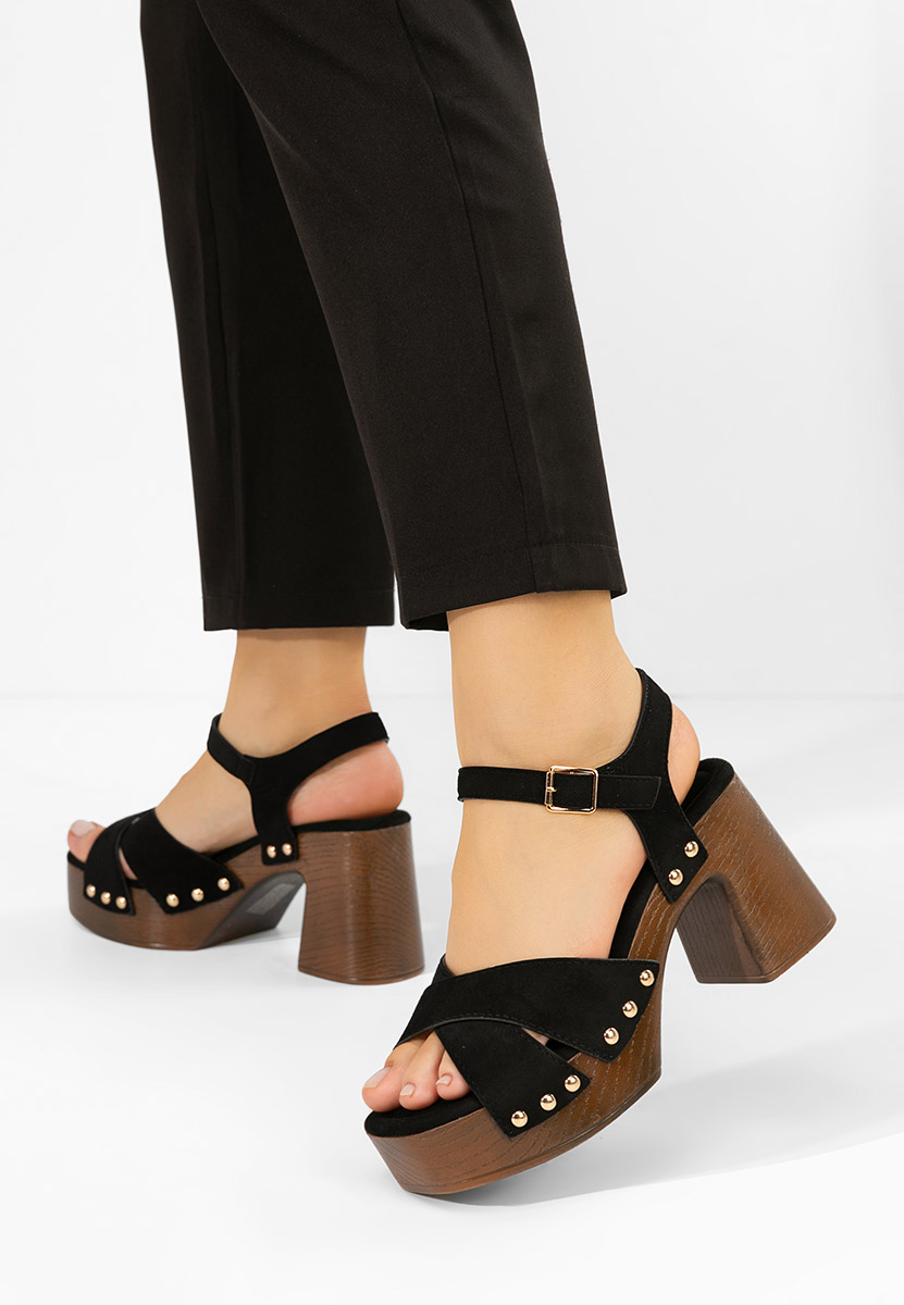 Černé sandály na podpatku Radiana