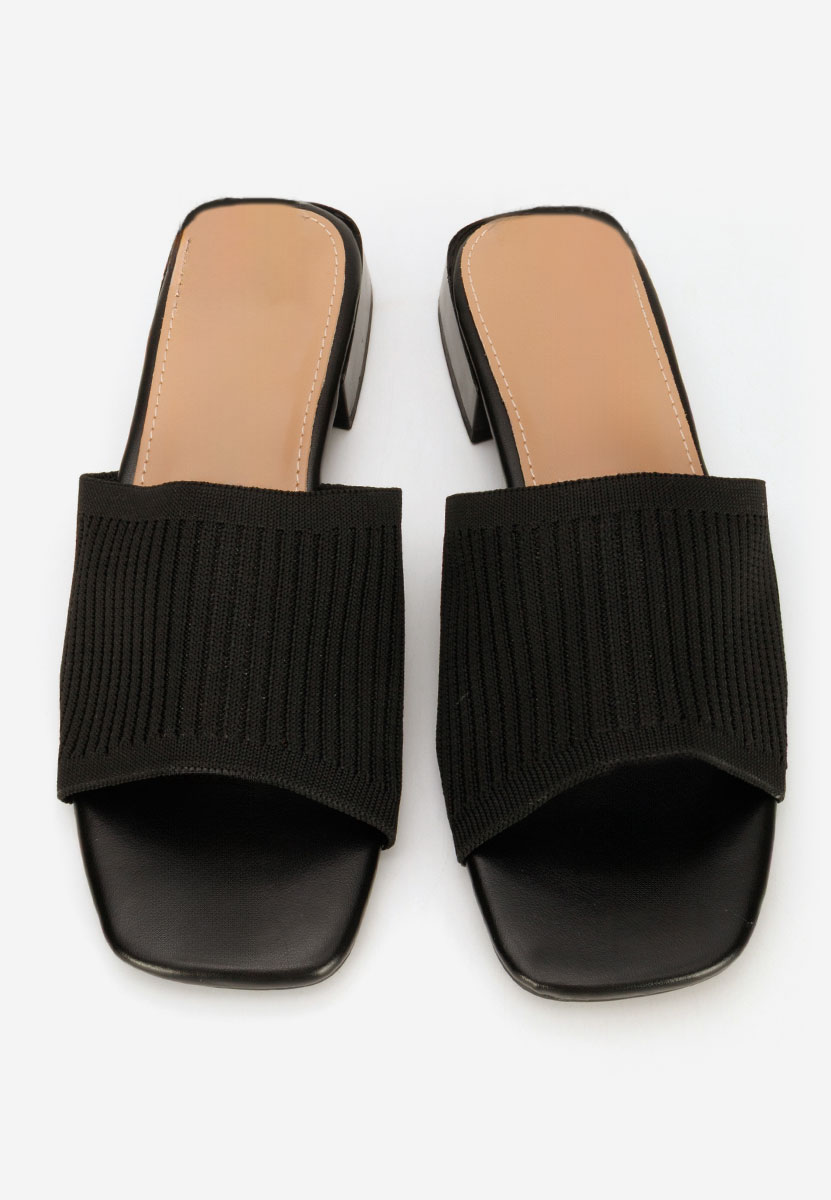 Černé pantofle na podpatku Alinia