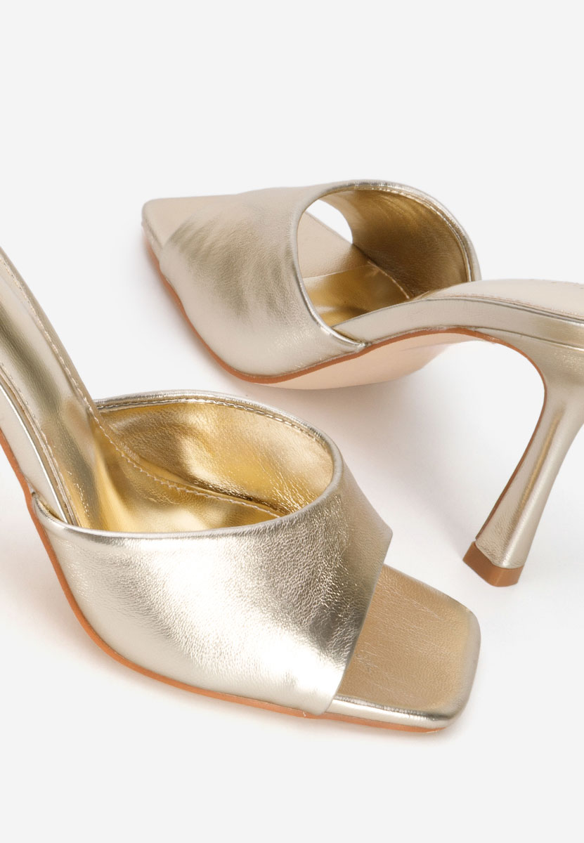 Zlaté pantofle na podpatku Elseia