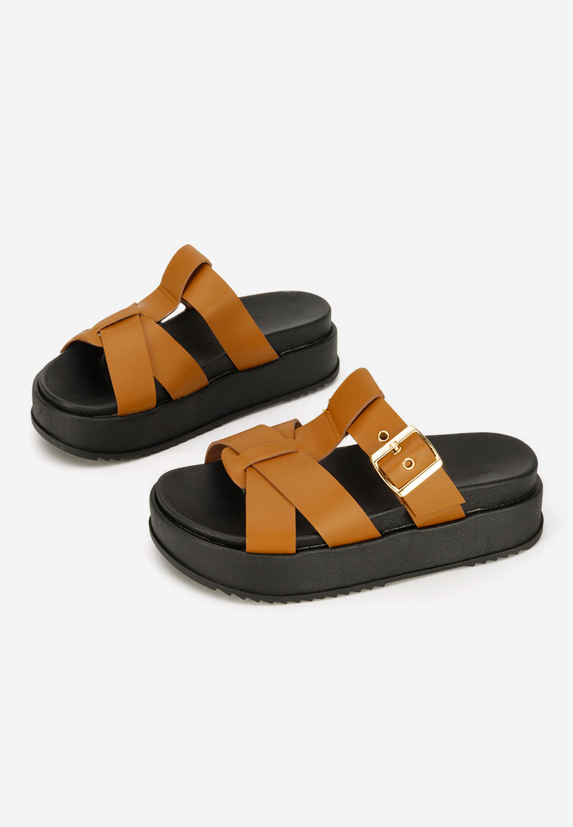 Camelové pantofle na platformě Inaria