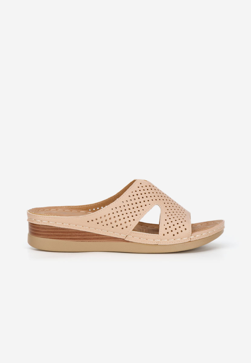 Béžové pantofle na klínku Hermana