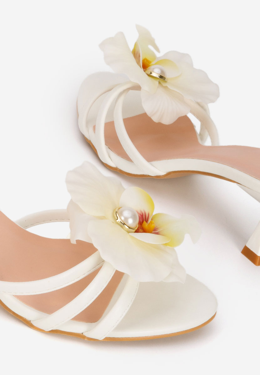 Bílé pantofle na podpatku Florentia