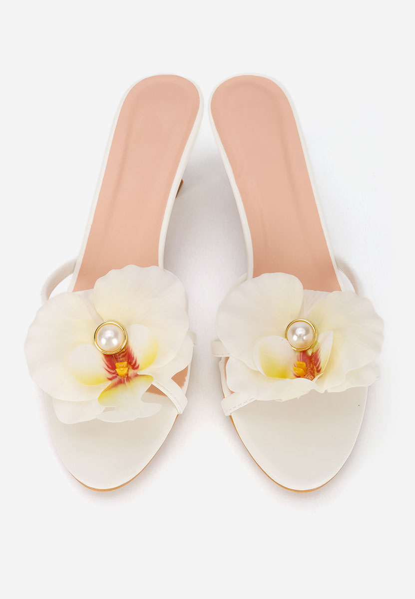 Bílé pantofle na podpatku Florentia