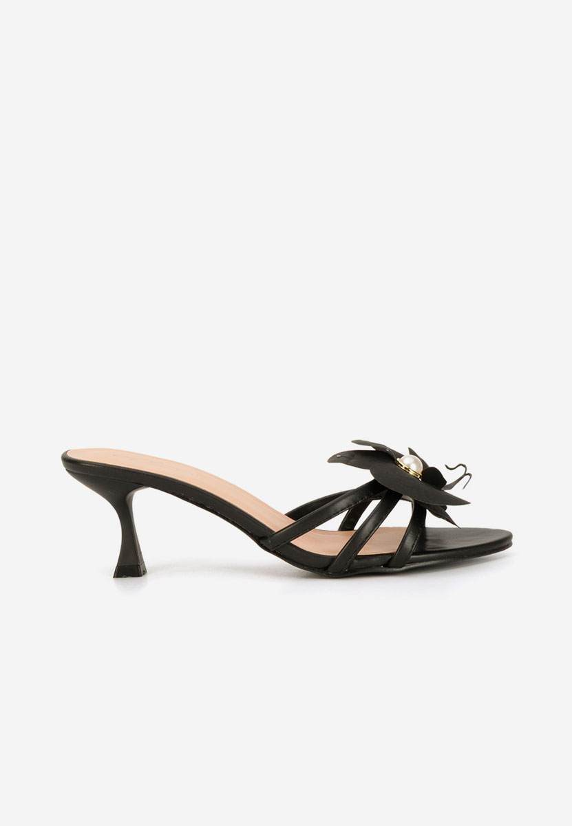 Černé pantofle na podpatku Florentia