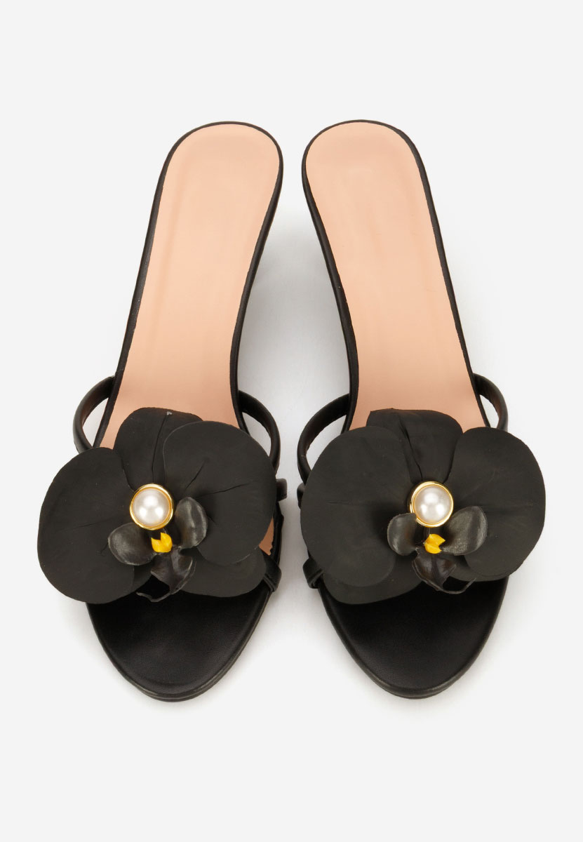 Černé pantofle na podpatku Florentia