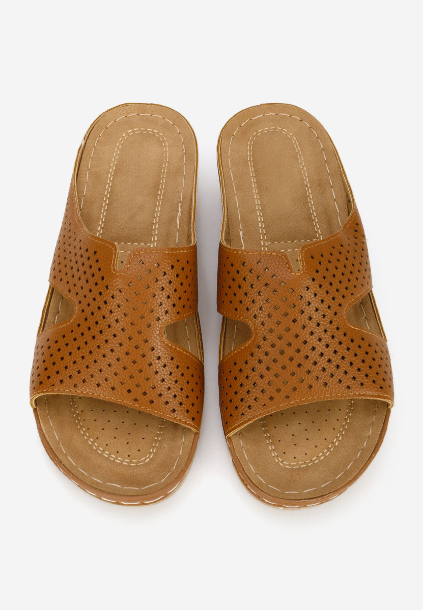 Camelové pantofle na klínku Hermana