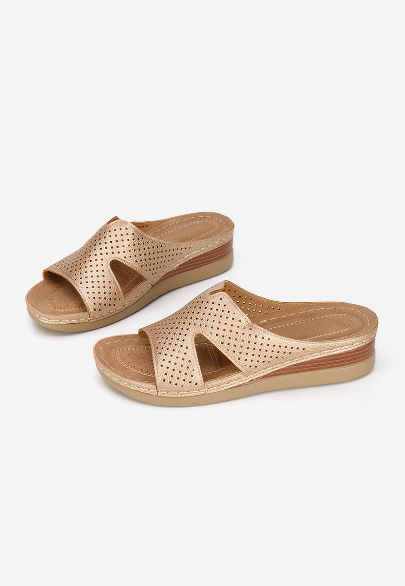 Champagne pantofle na klínku Hermana