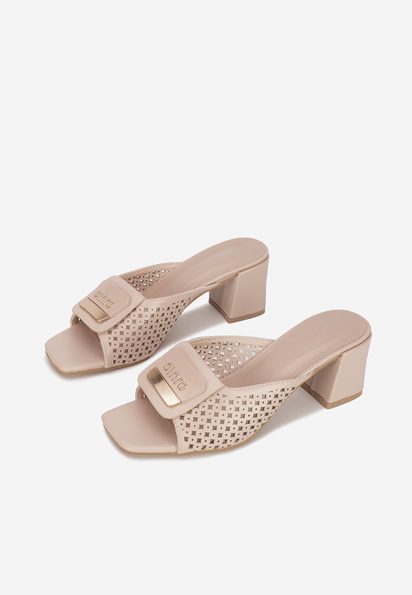 Béžové pantofle na podpatku Carmenia