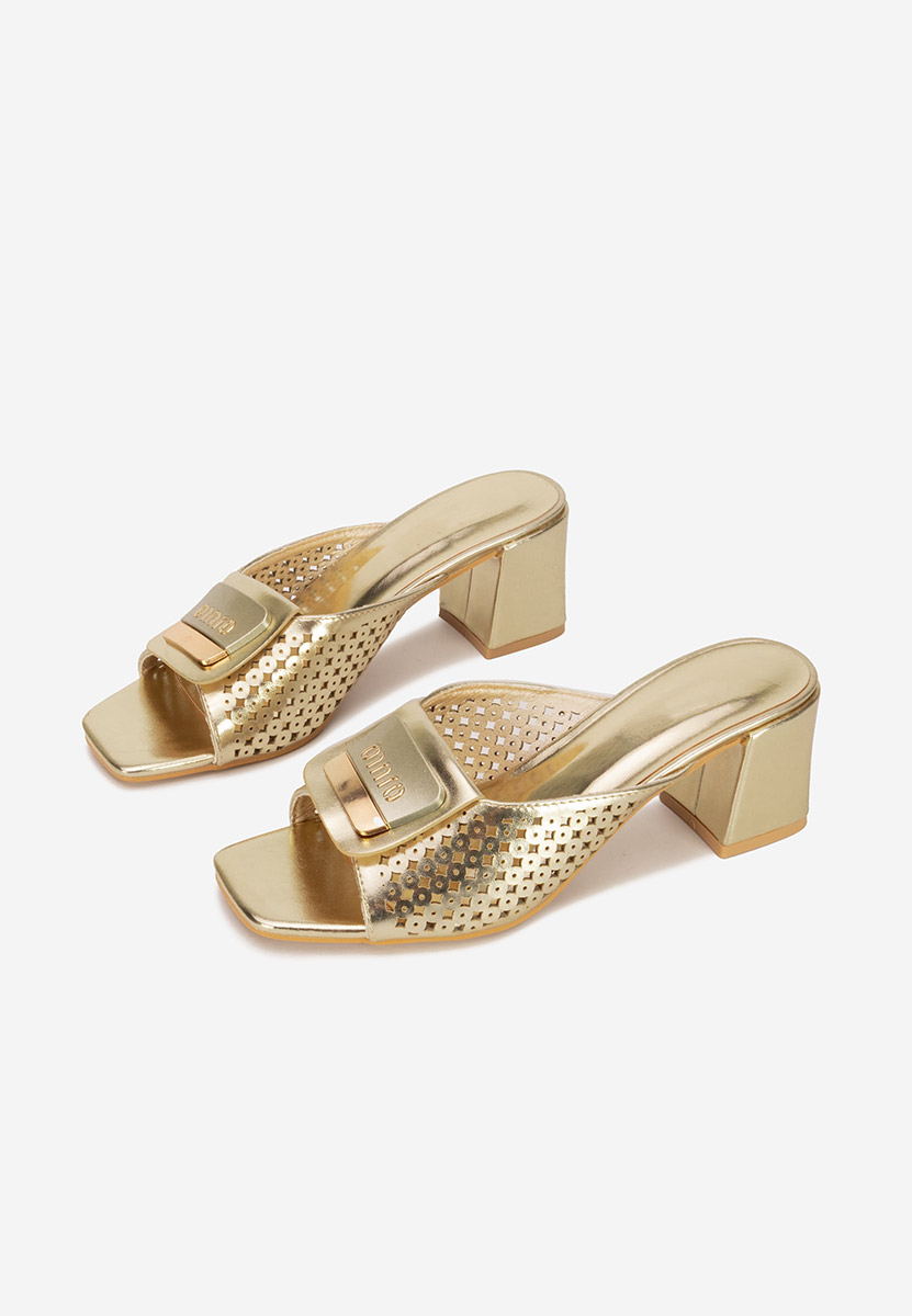 Zlaté pantofle na podpatku Carmenia