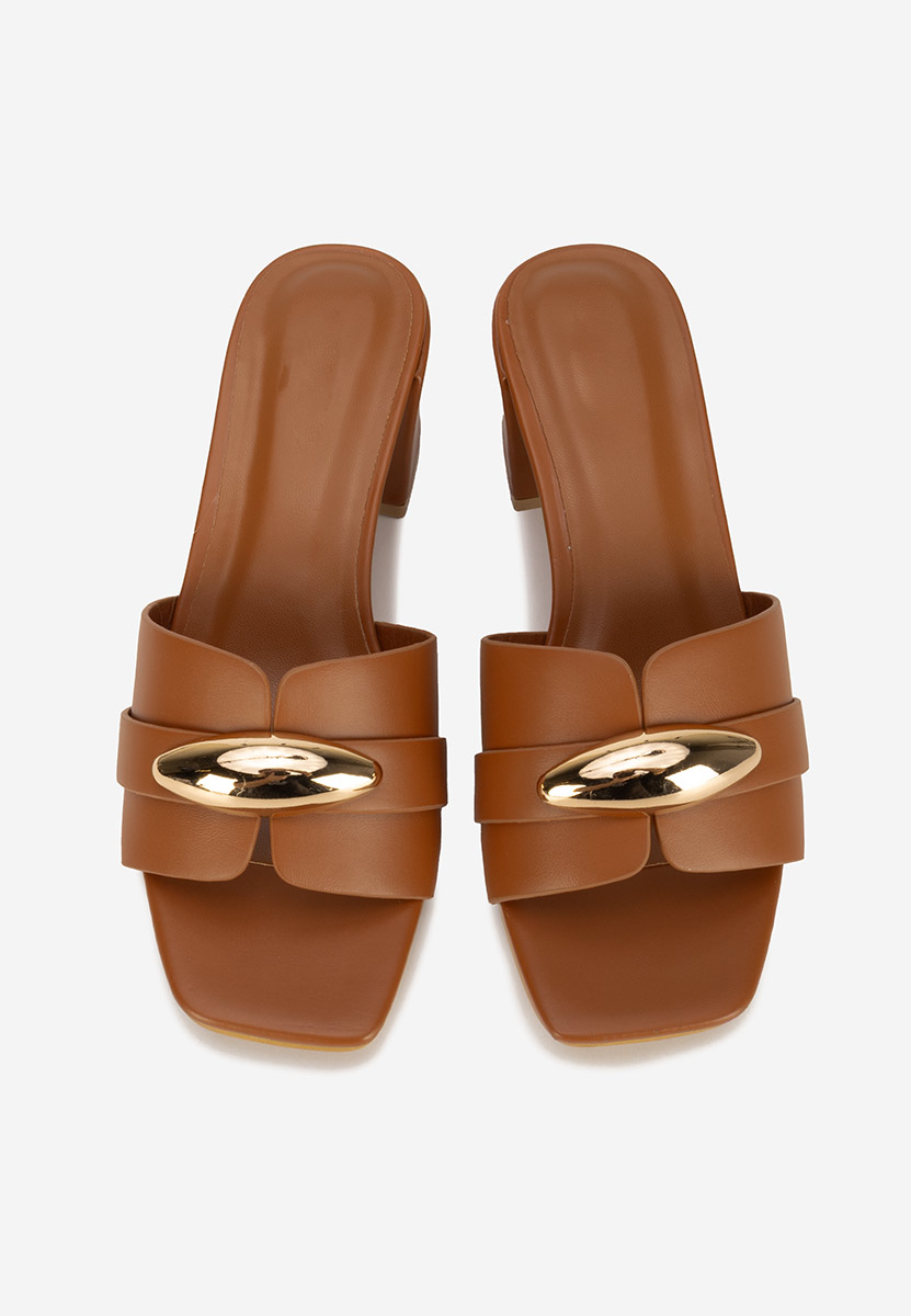 Camelové pantofle na podpatku Siminea