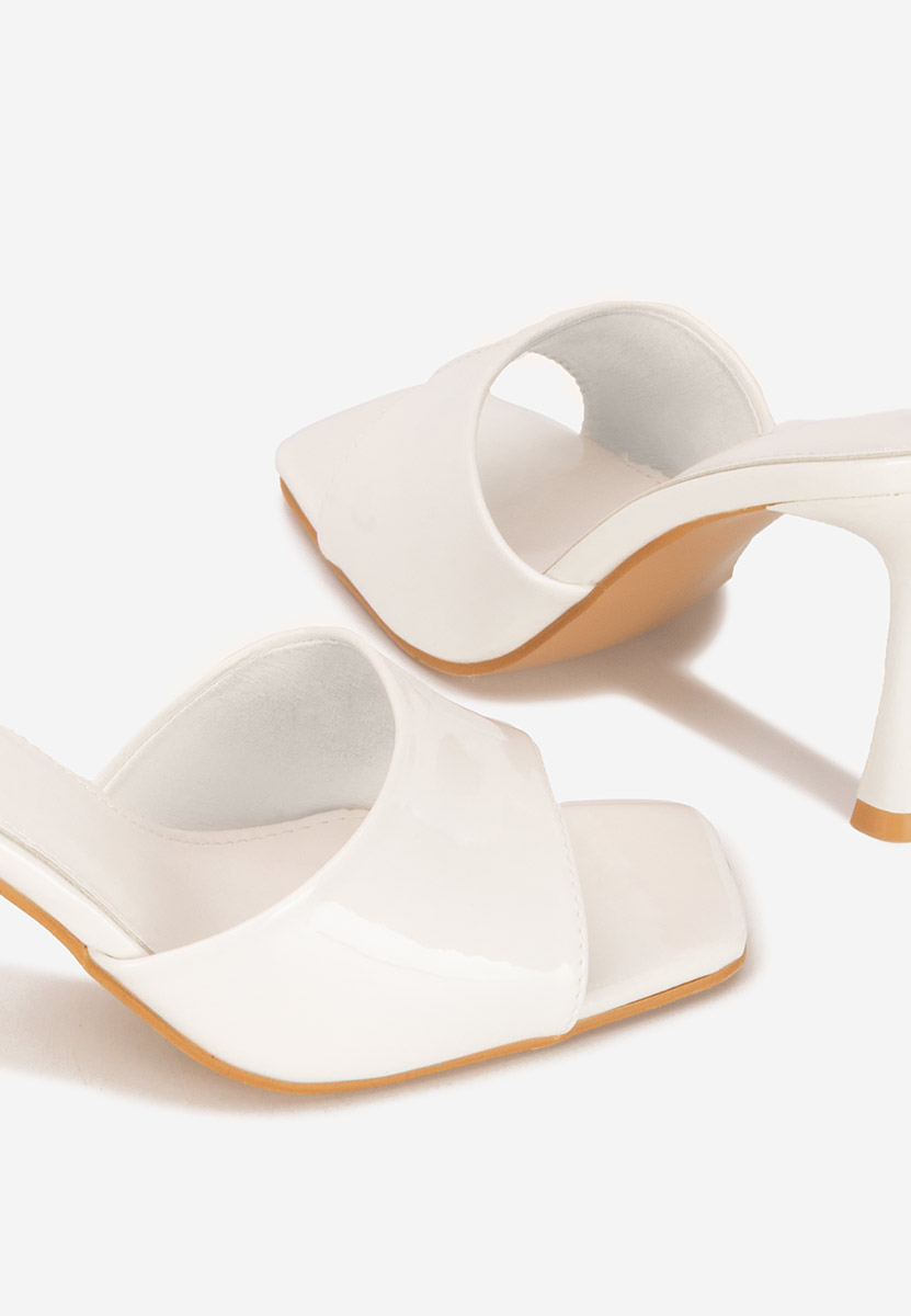 Bílé pantofle na podpatku Eliseia