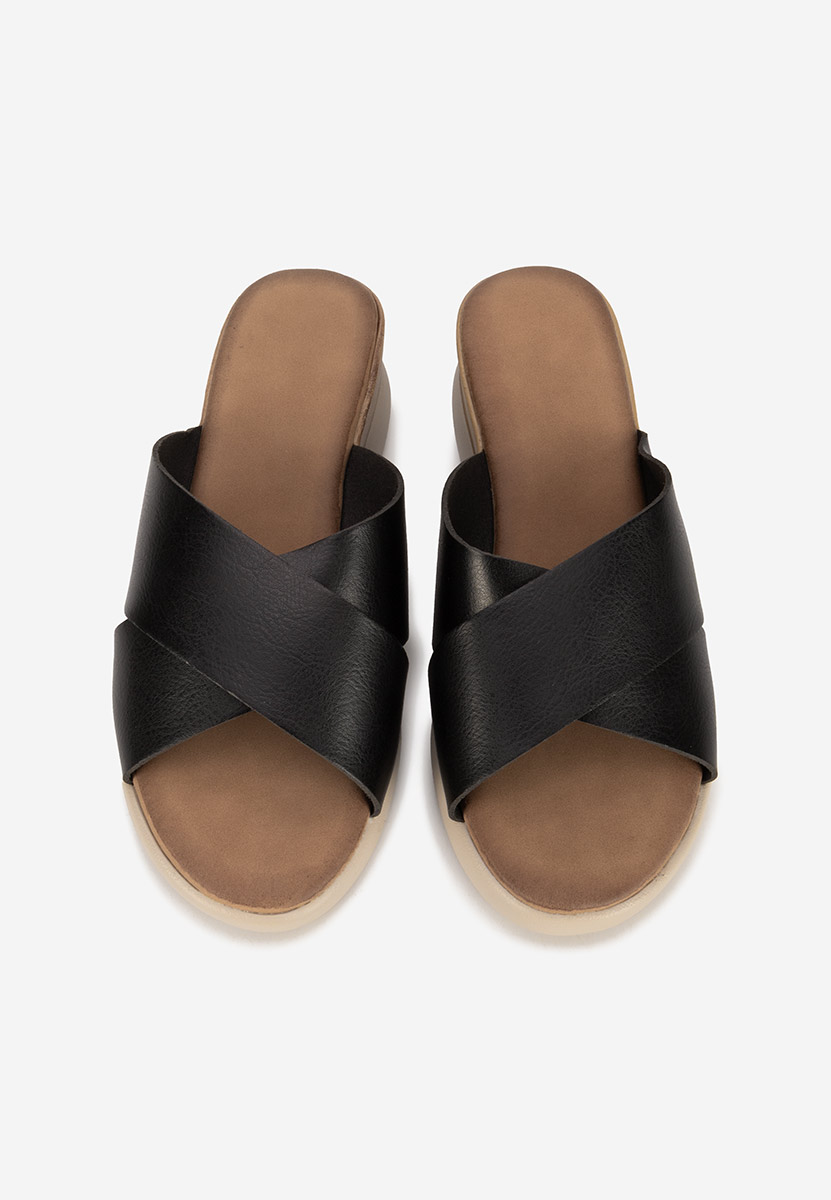 Černé pantofle na platformě Jadie