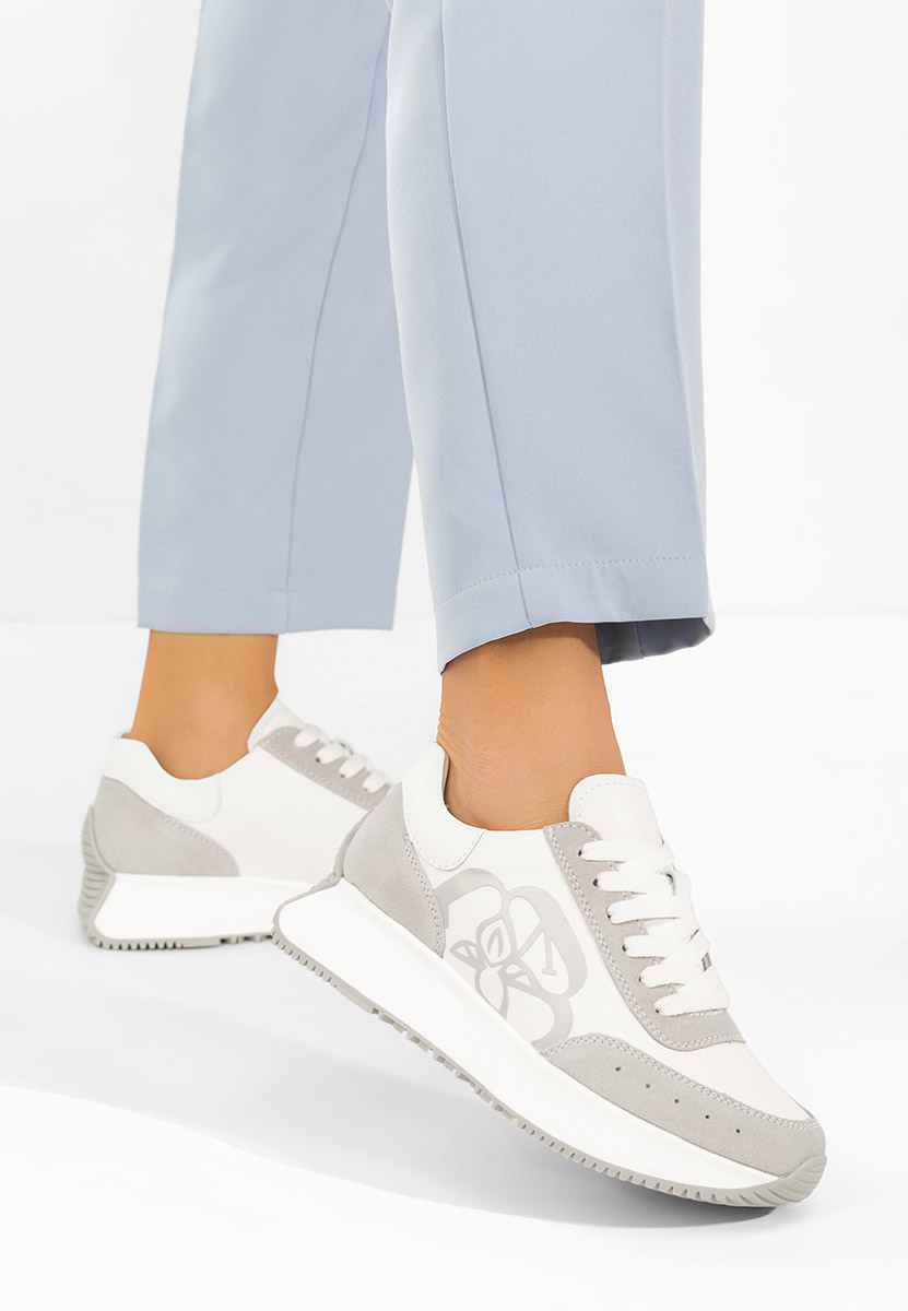 Levně Šedé kožené dámské sneakersy Kayara