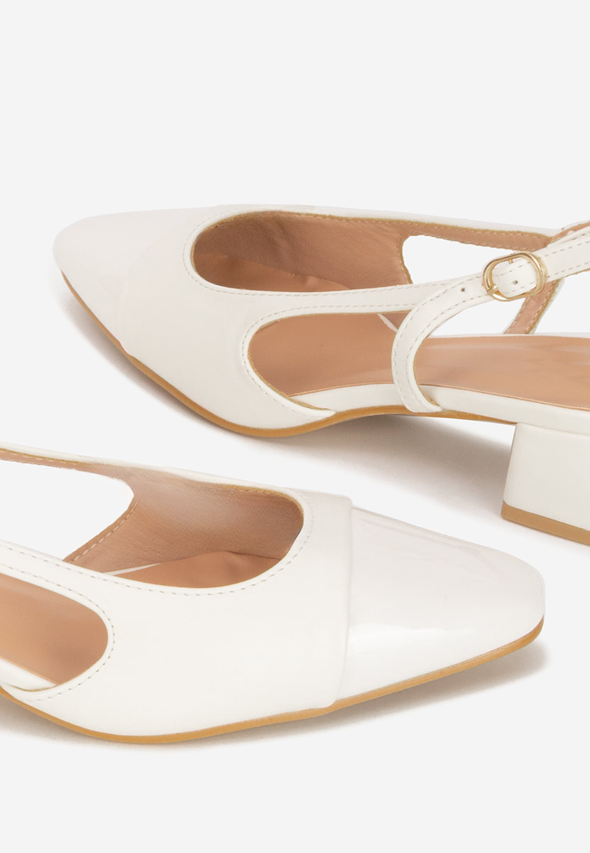 Bílé lodičky s otevřenou pätou Alexonia