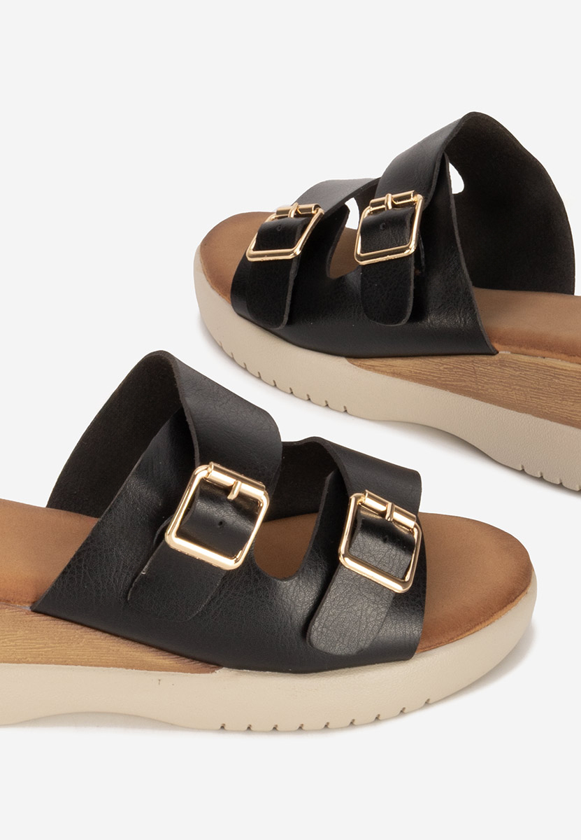 Černé pantofle na platformě Hortensia