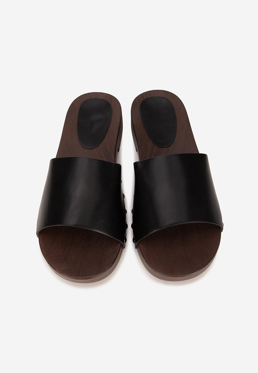 Černé pantofle dámské Marianna